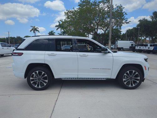 2023 Jeep Grand Cherokee Overland