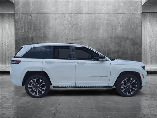 2023 Jeep Grand Cherokee Overland