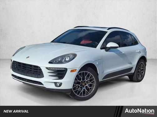 Carrara White Metallic 2018 Porsche Macan Macan S