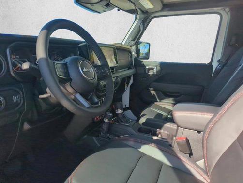 Bright White Clearcoat 2026 Jeep Gladiator Rubicon