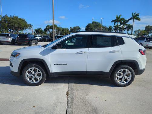 2025 Jeep Compass Latitude