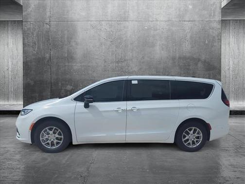 2025 Chrysler Pacifica L