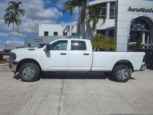 2026 RAM 2500 Tradesman Crew Cab 4x4 8' Box
