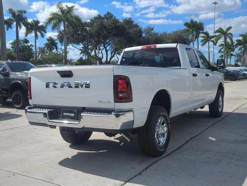 2026 RAM 2500 Tradesman Crew Cab 4x4 8' Box