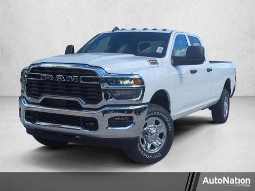 Bright White Clearcoat 2026 RAM 2500 Tradesman Crew Cab 4x4 8' Box