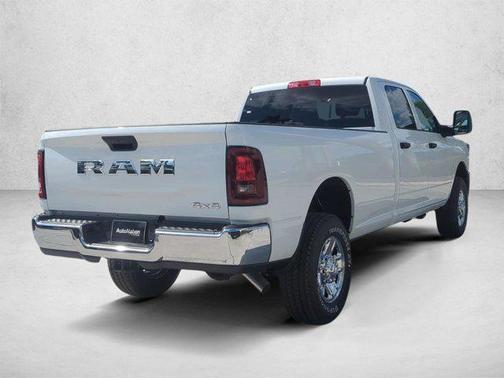 Bright White Clearcoat 2026 RAM 2500 Tradesman Crew Cab 4x4 8' Box