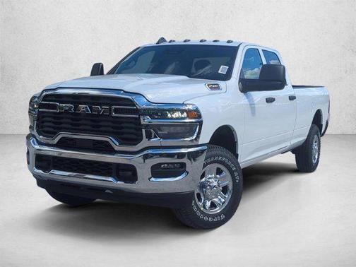 Bright White Clearcoat 2026 RAM 2500 Tradesman Crew Cab 4x4 8' Box