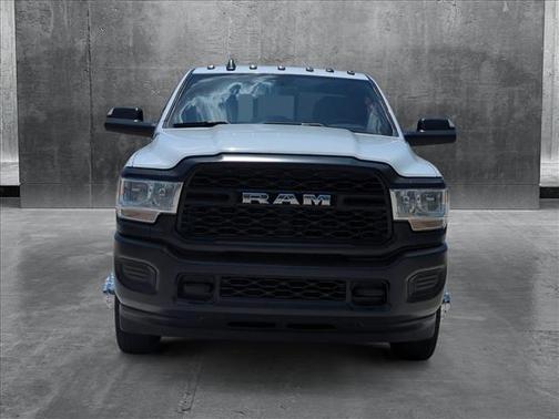 2022 RAM 3500 Tradesman Crew Cab 4x4 8' Box
