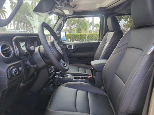 2026 Jeep Gladiator Sahara 4x4