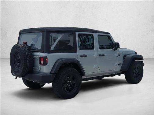 Silver Zynith Clearcoat 2022 Jeep Wrangler Unlimited Sport