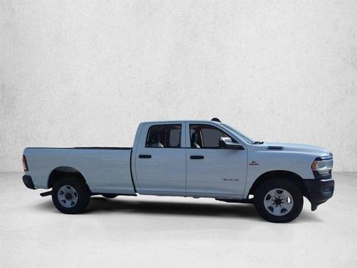 Bright White Clearcoat 2019 RAM 3500 Tradesman Crew Cab 4x2 8' Box