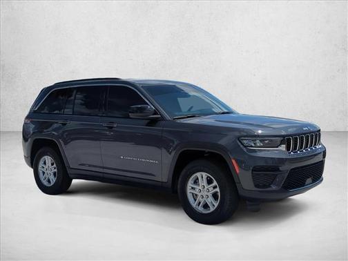 Baltic Gray Metallic Clearcoat 2025 Jeep Grand Cherokee Laredo