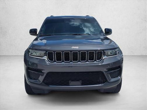 Baltic Gray Metallic Clearcoat 2025 Jeep Grand Cherokee Laredo