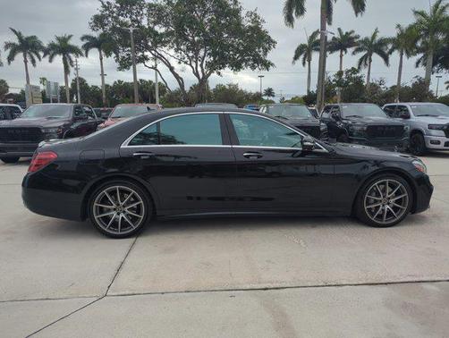 Obsidian Black Metallic 2018 Mercedes-Benz S-Class 4MATIC
