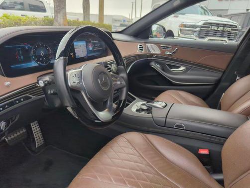 Obsidian Black Metallic 2018 Mercedes-Benz S-Class 4MATIC