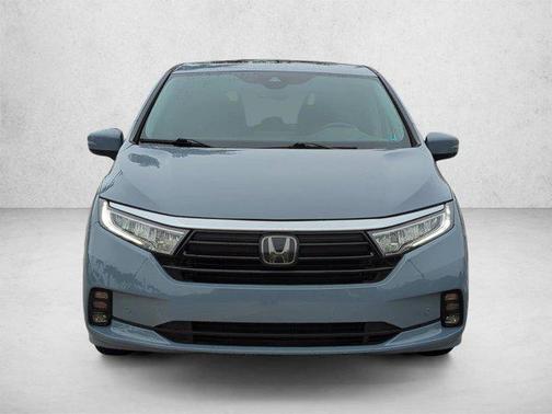 Sonic Gray Pearl 2023 Honda Odyssey Touring