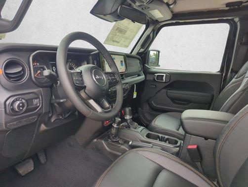 Black Clearcoat 2026 Jeep Gladiator Mojave 4x4