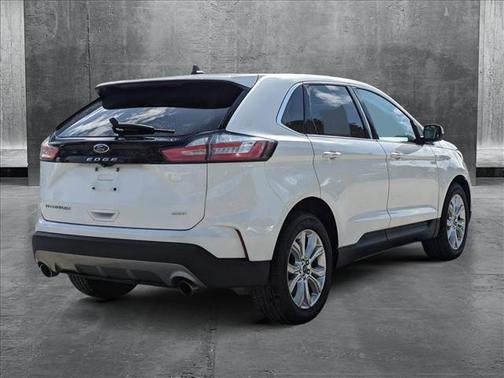2021 Ford Edge Titanium
