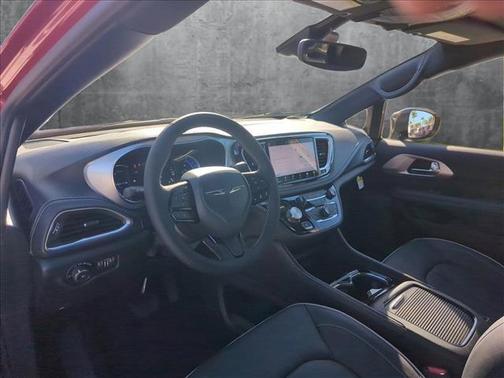 2025 Chrysler Pacifica Hybrid Premium S Appearance Pkg