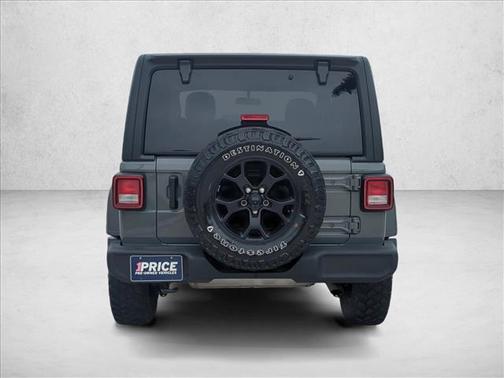 Sting-Gray Clearcoat 2022 Jeep Wrangler Willys