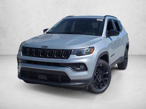 Silver Zynith Metallic Clearcoat 2026 Jeep Compass Latitude