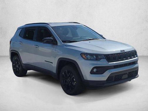 Silver Zynith Metallic Clearcoat 2026 Jeep Compass Latitude