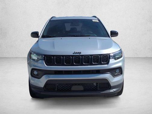 Silver Zynith Metallic Clearcoat 2026 Jeep Compass Latitude