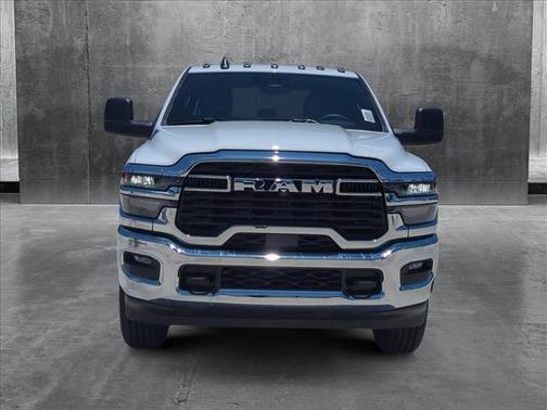 2025 RAM 2500 Tradesman Crew Cab 4x4 8' Box