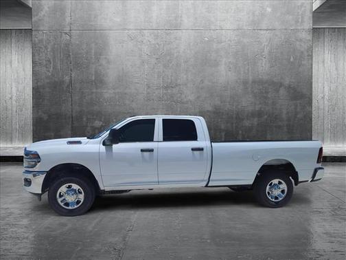 2025 RAM 2500 Tradesman Crew Cab 4x4 8' Box