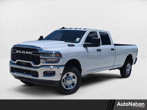 2025 RAM 2500 Tradesman Crew Cab 4x4 8' Box