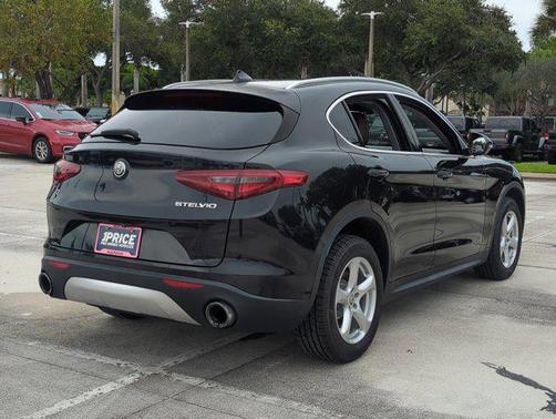 2018 Alfa Romeo Stelvio Base