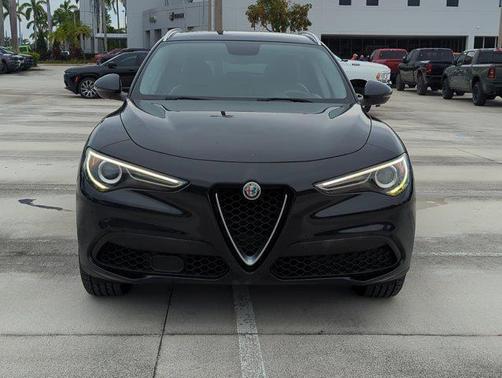 2018 Alfa Romeo Stelvio Base