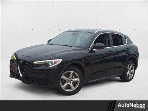 2018 Alfa Romeo Stelvio Base