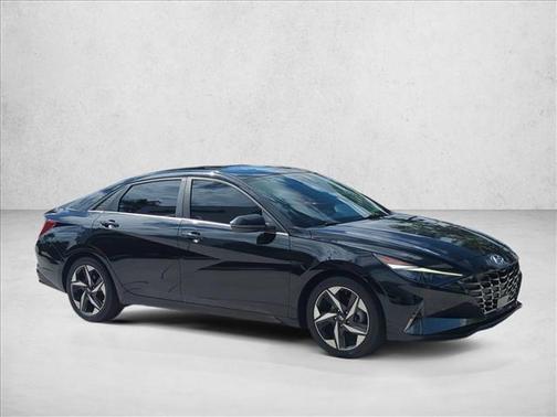 Phantom Black 2022 Hyundai ELANTRA Limited