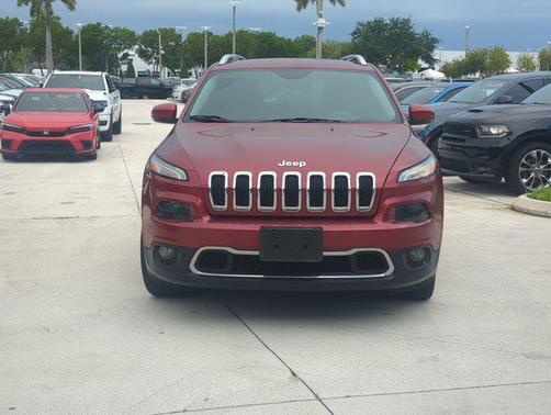 Deep Cherry Red Crystal Pearlcoat 2017 Jeep Cherokee Limited