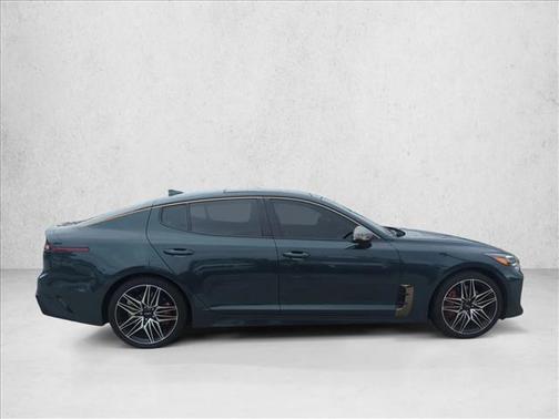 2022 Kia Stinger GT1