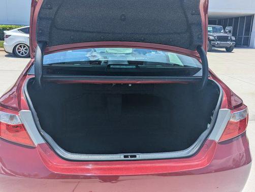 2017 Toyota Camry Hybrid LE