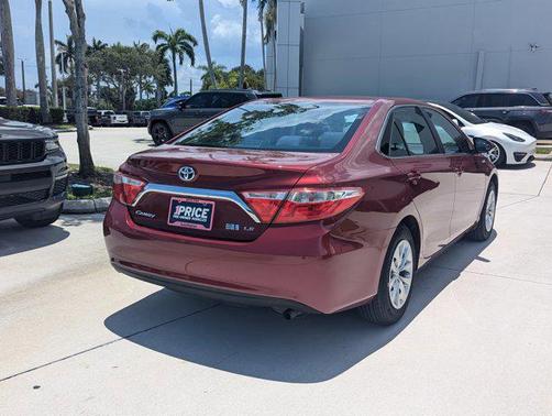 2017 Toyota Camry Hybrid LE