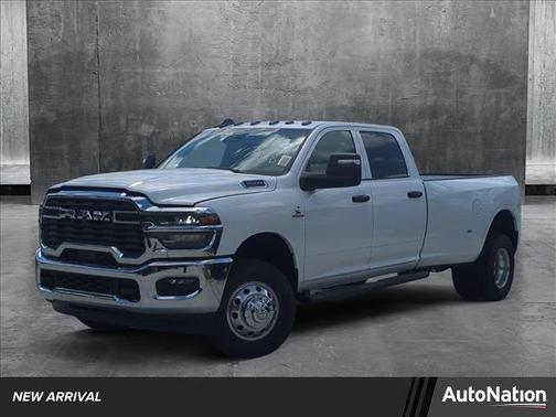 2025 RAM 3500 Tradesman Crew Cab 4x4 8' Box