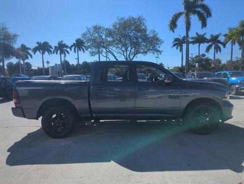 2017 RAM 1500 Night Crew Cab 4x4 5'7' Box