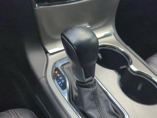 Bright White Clearcoat 2019 Jeep Grand Cherokee Limited