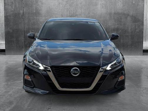 2020 Nissan Altima SR FWD