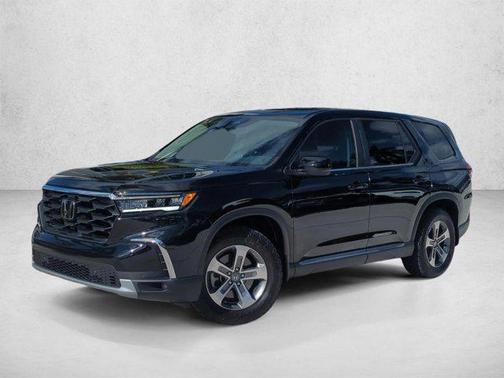 Crystal Black Pearl 2024 Honda Pilot EX-L 7 Passenger