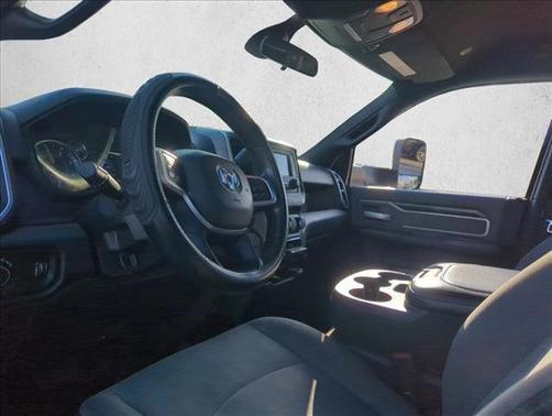 2021 RAM 2500 Big Horn Crew Cab 4x4 8' Box