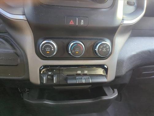 2021 RAM 2500 Big Horn Crew Cab 4x4 8' Box