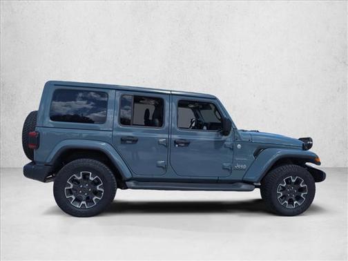 2024 Jeep Wrangler 4-Door Sahara 4x4