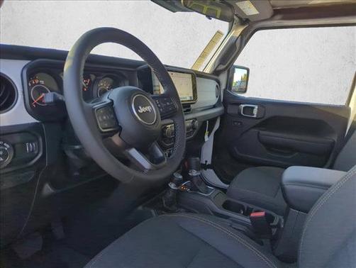 2025 Jeep Gladiator Sport S