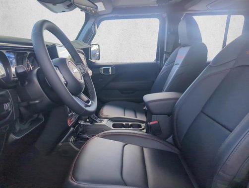Black Clearcoat 2026 Jeep Gladiator Rubicon