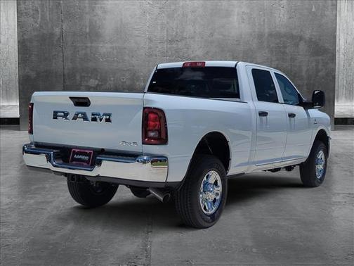 2025 RAM 2500 Tradesman Crew Cab 4x4 6'4' Box