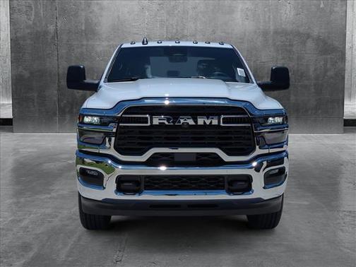 2025 RAM 2500 Tradesman Crew Cab 4x4 6'4' Box
